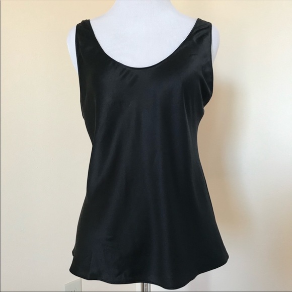 NWT Victoria’s Secret Sequin Cami - Picture 2 of 4